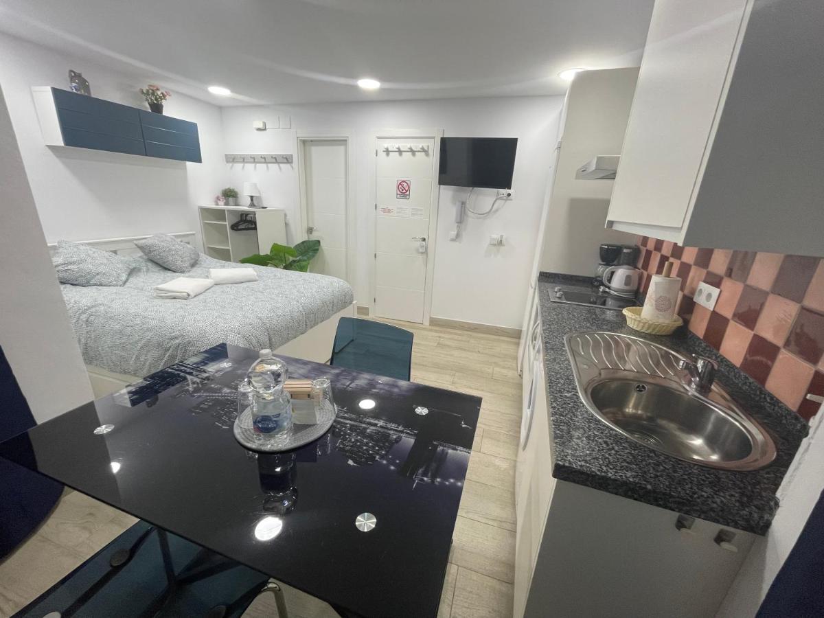 Playa Carihuela Apartamentos El Carmen Torremolinos Dış mekan fotoğraf