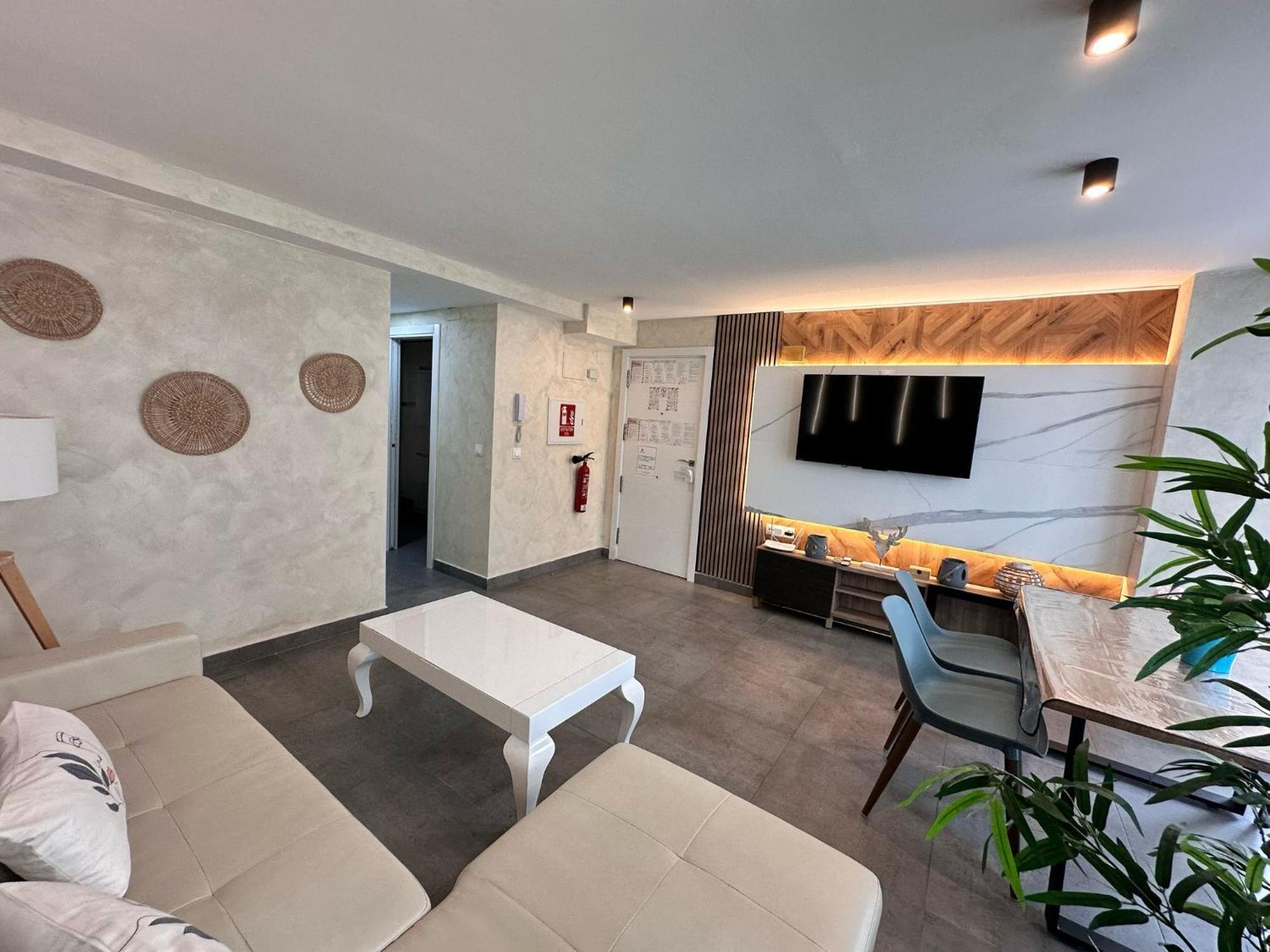 Playa Carihuela Apartamentos El Carmen Torremolinos Dış mekan fotoğraf